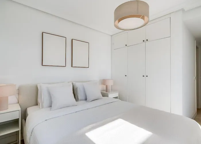 Sea View & Mountain View With Private Jacuzzi - Sunset Golf, * 에스테포나