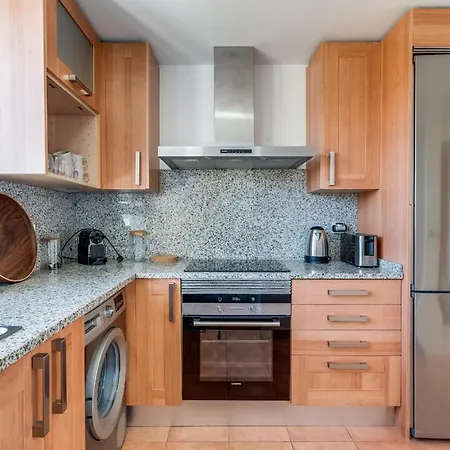 Sea View & Mountain View With Private Jacuzzi - Sunset Golf, Apartamento Estepona