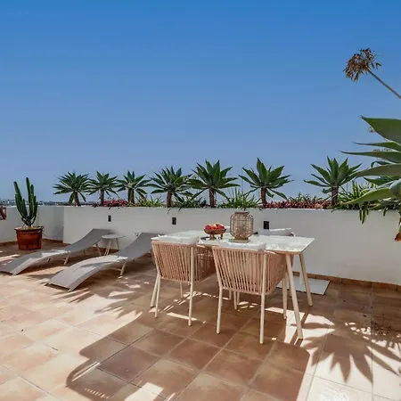 Apartment Prachtig Penthouse Met Jacuzzi *