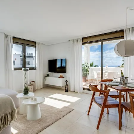 Sea View & Mountain View With Private Jacuzzi - Sunset Golf, Appartamento