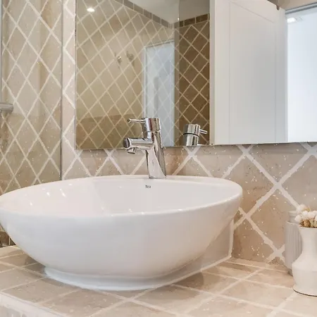 Sea View & Mountain View With Private Jacuzzi - Sunset Golf,