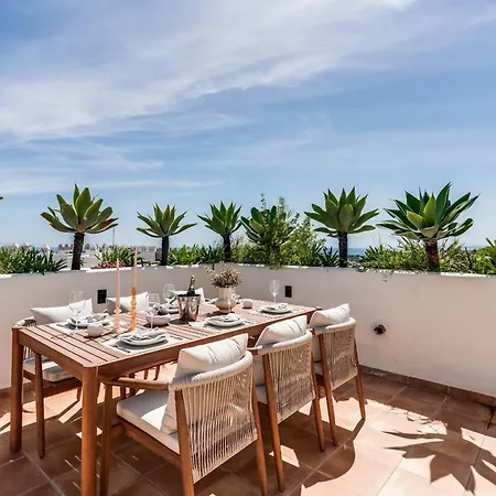 Sea View & Mountain View With Private Jacuzzi - Sunset Golf, Appartamento *